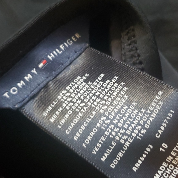 Tommy Hilfiger sz 10 one pcs - Picture 4 of 4